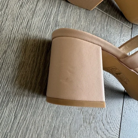 Birdy Grey Alby Low Chunky Heel in Nude Blush Size 8 - Picture 8 of 13